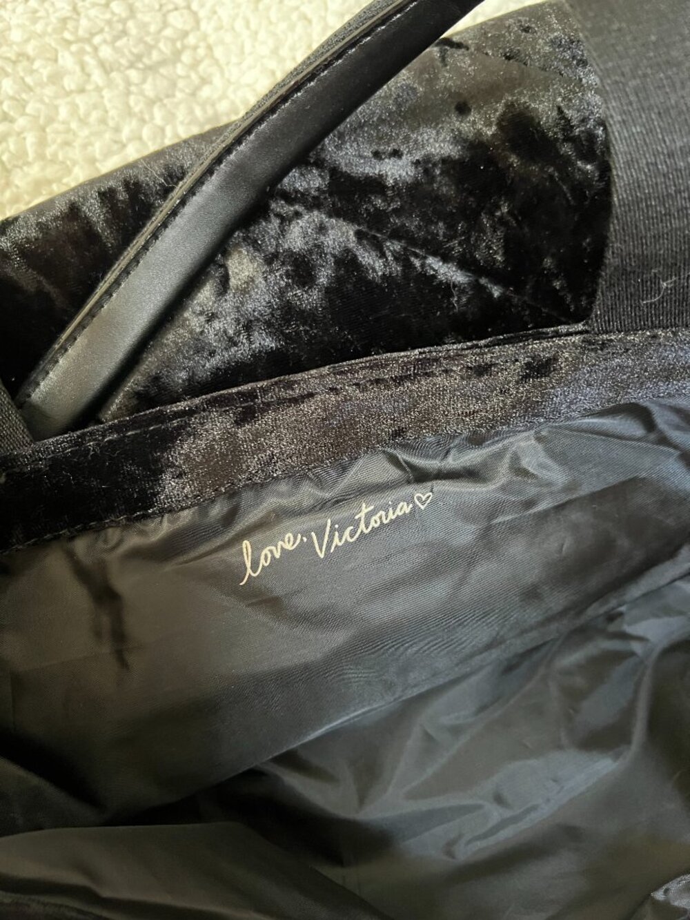 Victoria’s Secret Large Velvet Tote Bag, Black New NWT - Picture 6 of 10